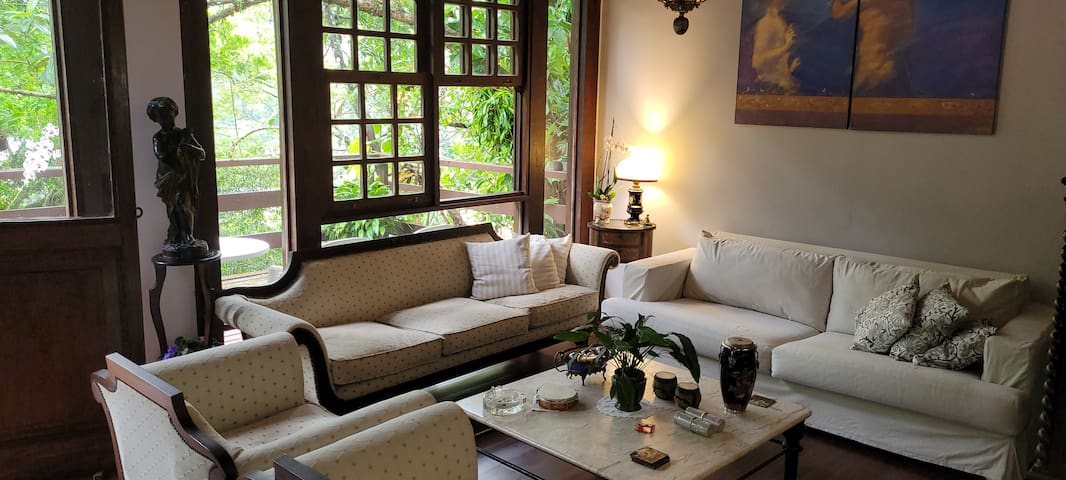 Enjoy Rio’s tropical forest at hand