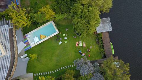 Tigre Go 4 Modern and bright house on the lake