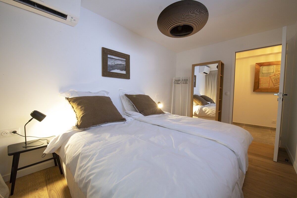 chumba cha kulala 2: usanidi wa chaguo lako kutaja vitanda 2 vya 90 x 190 au kitanda 1 cha mara mbili cha 180 x 190
