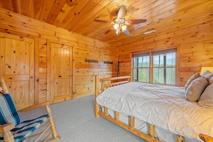 Basement bedroom (3)