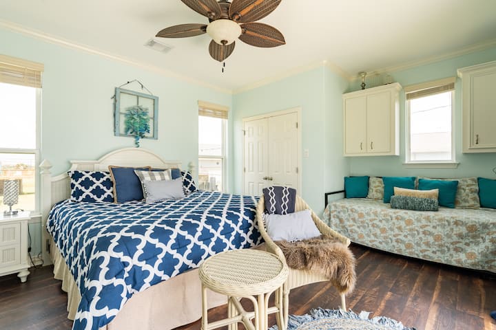 Дополнително спиење за малите кои не се сосема подготвени да ги напуштат мама и тато.