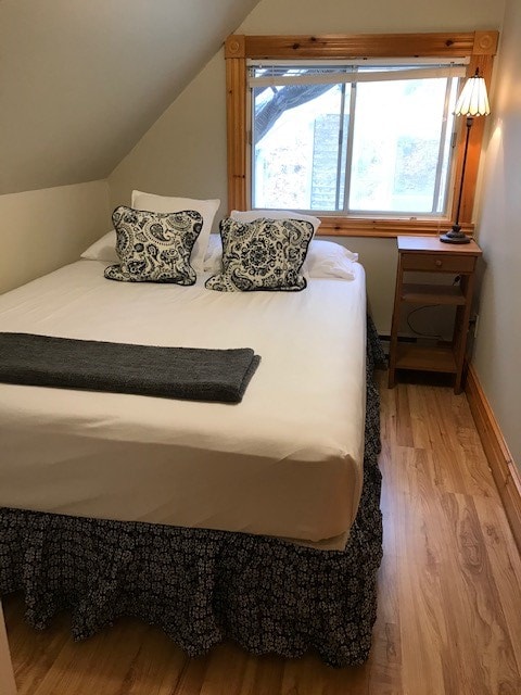 سرير وإفطار بسرير ملكي