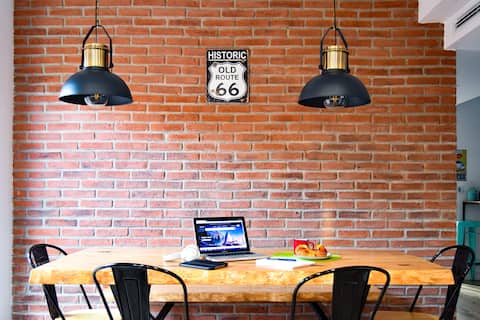 Top performing Airbnb: "Industrial house Albacete" apartment next to the Fair in Albacete