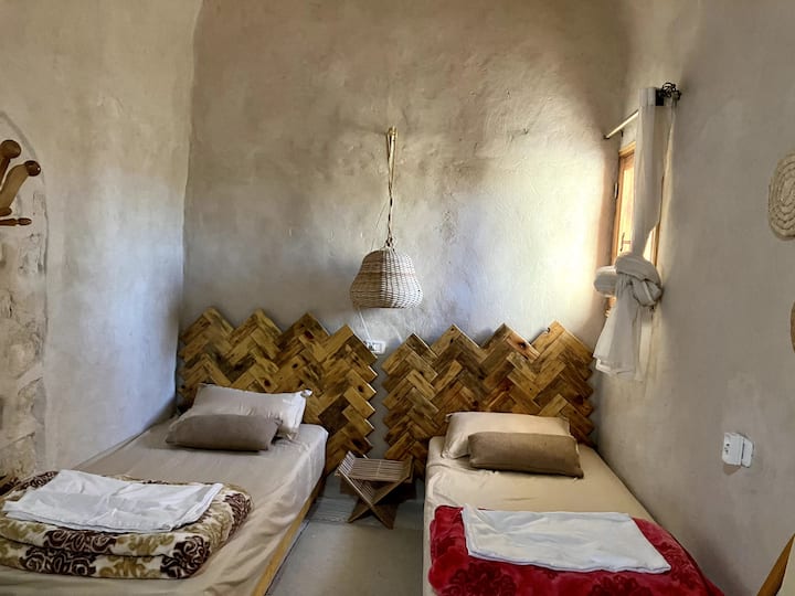 Уште една соба во зградата во стилот на ksour.