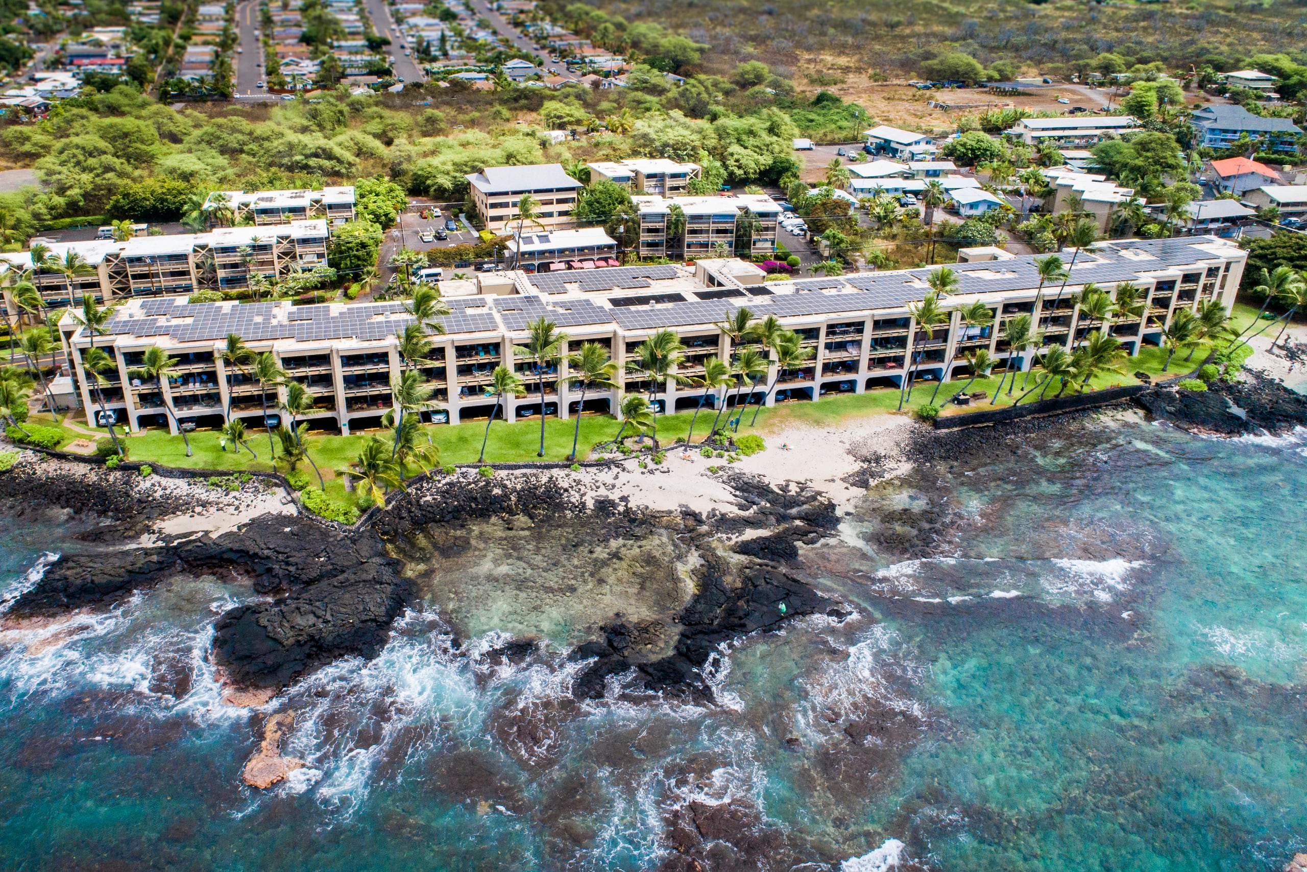 Condo in Kailua-Kona · ★4.86 · 2 bedrooms · 3 beds · 2 baths - Image 15