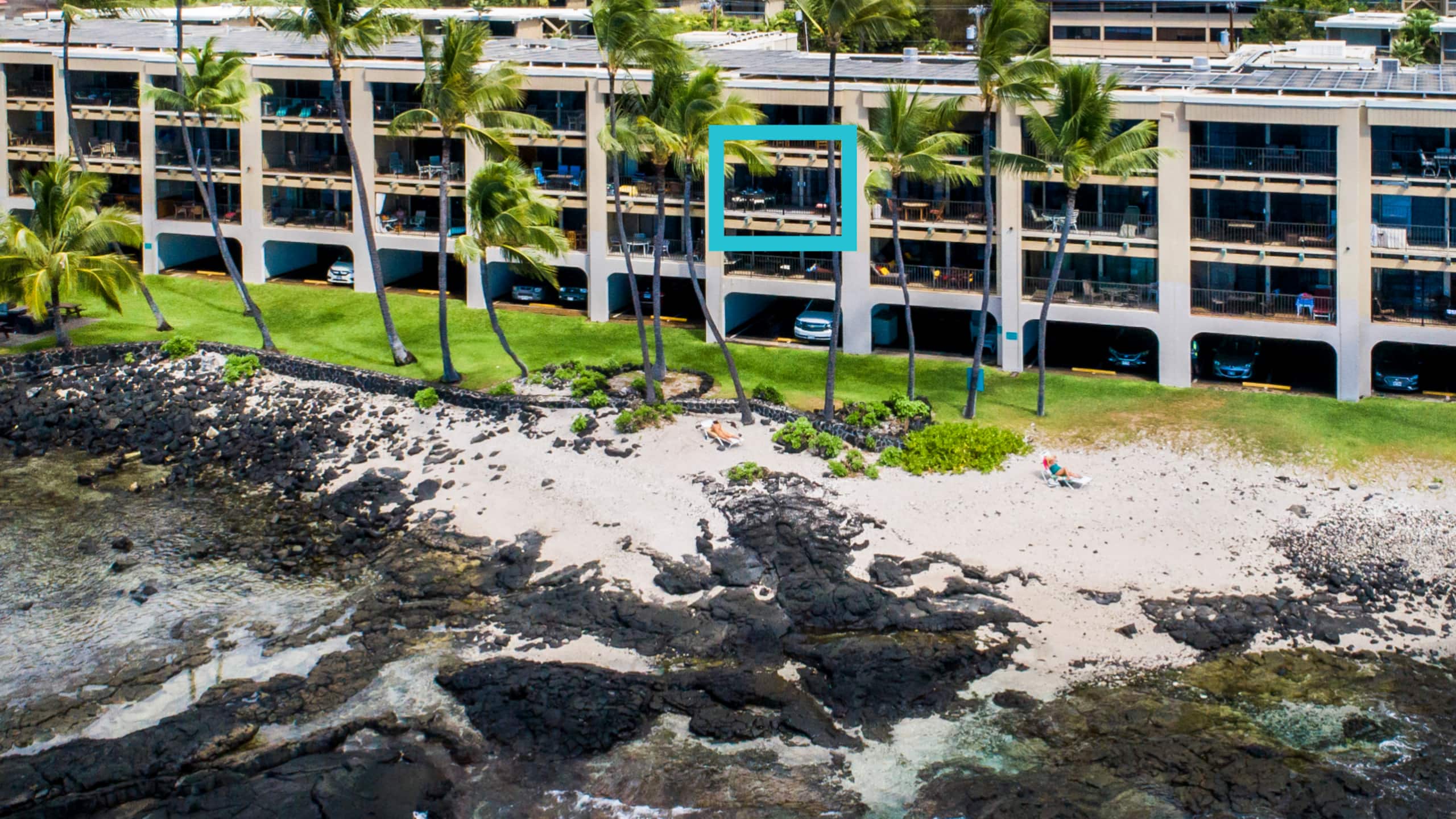 Condo in Kailua-Kona · ★4.86 · 2 bedrooms · 3 beds · 2 baths - Image 11