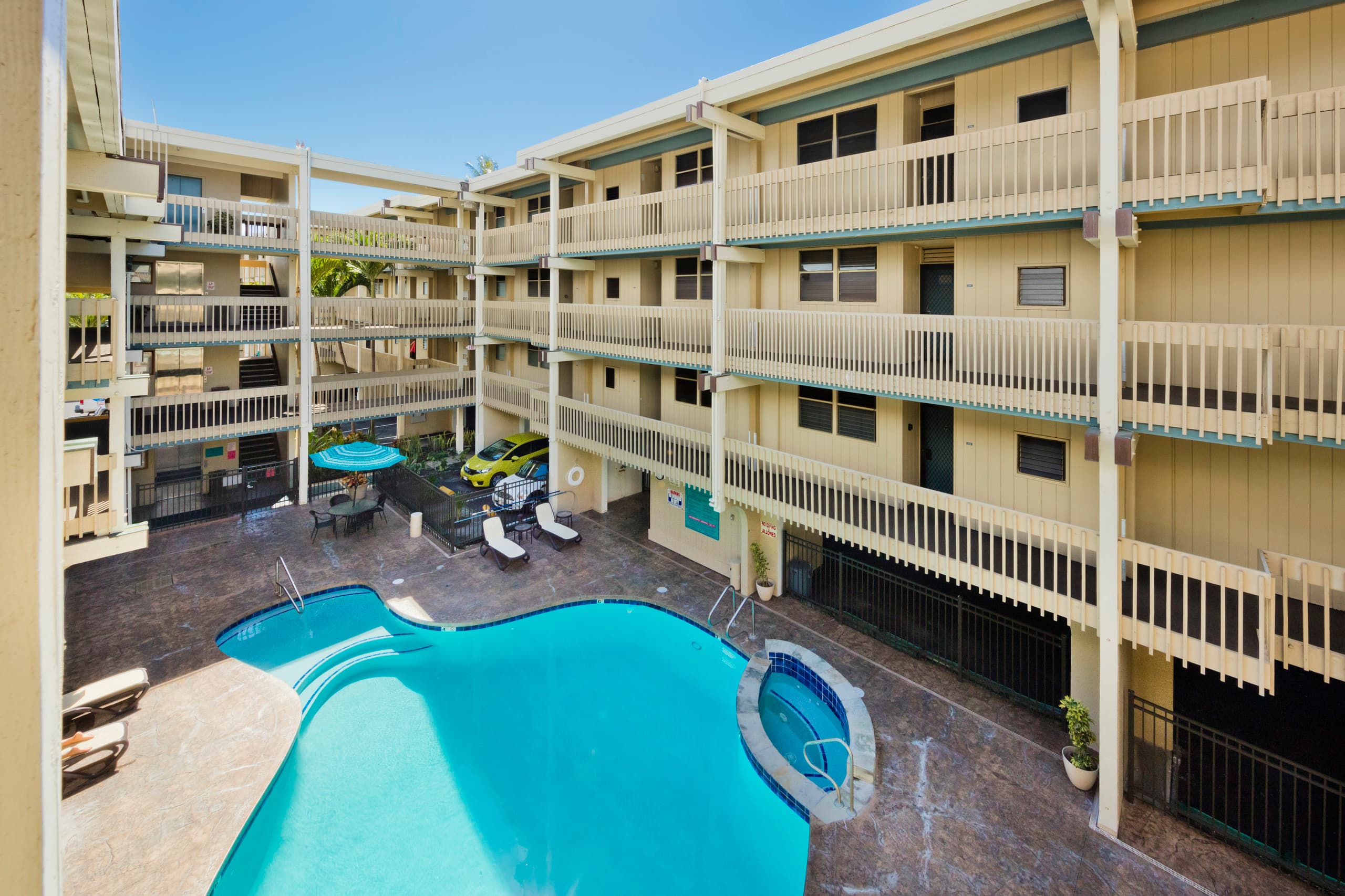 Condo in Kailua-Kona · ★4.86 · 2 bedrooms · 3 beds · 2 baths - Image 12