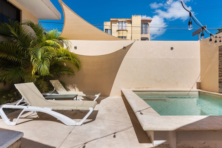 Casa Céntrica En Cancún, Alberca Clima,18 Plus - Cancún
