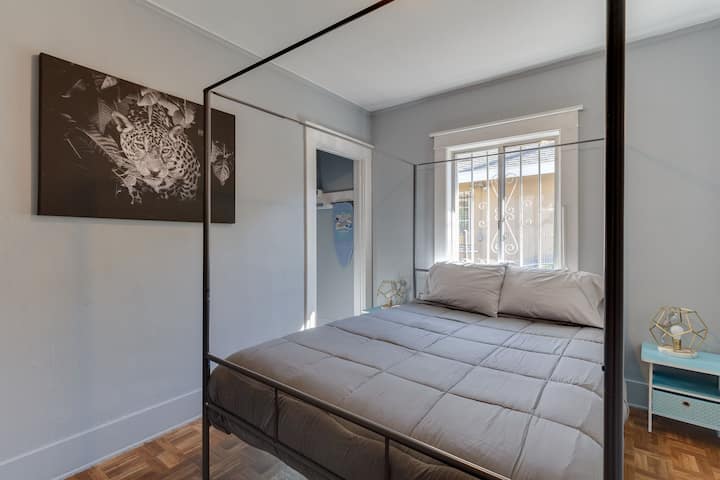 Chumba cha kulala cha 2 na Kitanda cha Malkia 