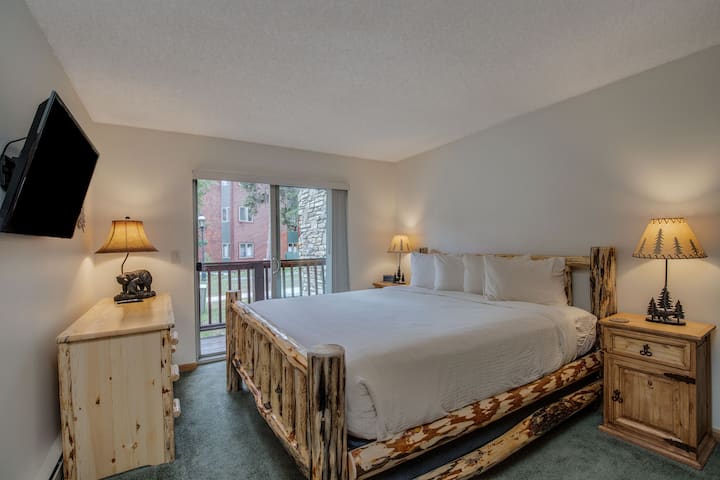 ห้องนอนใหญ่ - เตียงคิงไซส์