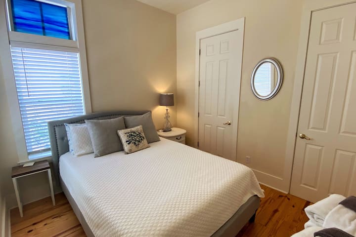 Downstairs Queen Bed