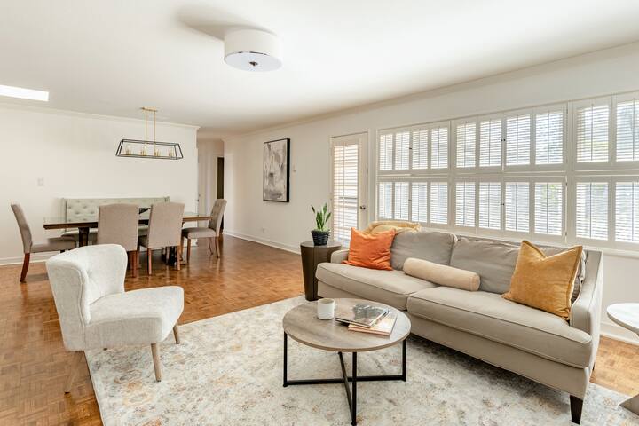 Charming, spacious, cozy 4BR near Stanford gallery image 2