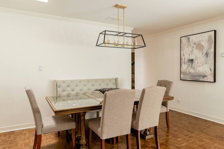 Charming, spacious, cozy 4BR near Stanford gallery image 3