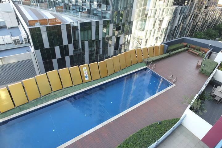 Executive Three Bedroom Two Bathroom For Long Stay gallery image 5