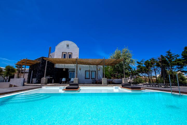 A&V SeaView 4B Villa-Private pool, Breakfast incl. gallery image 2