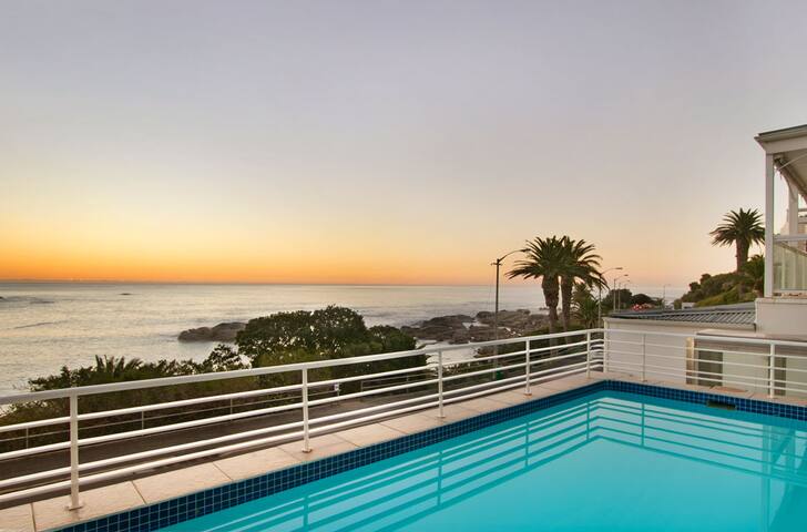 Bali Views~Middle Apt directly opposite the beach gallery image 5