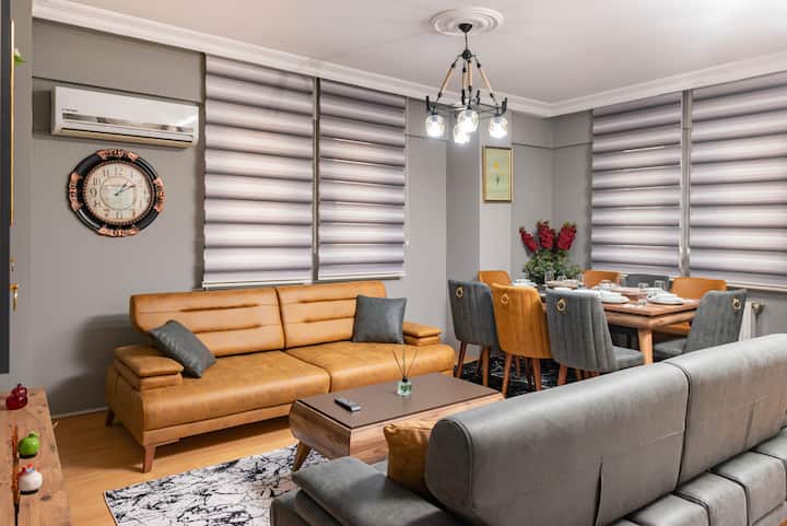 Thumbnail image of Triplex Sea View 8 Bed House İn Sultanahmet rental property