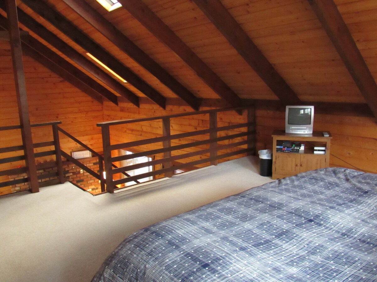 Суперголямо двойно легло в лофт 