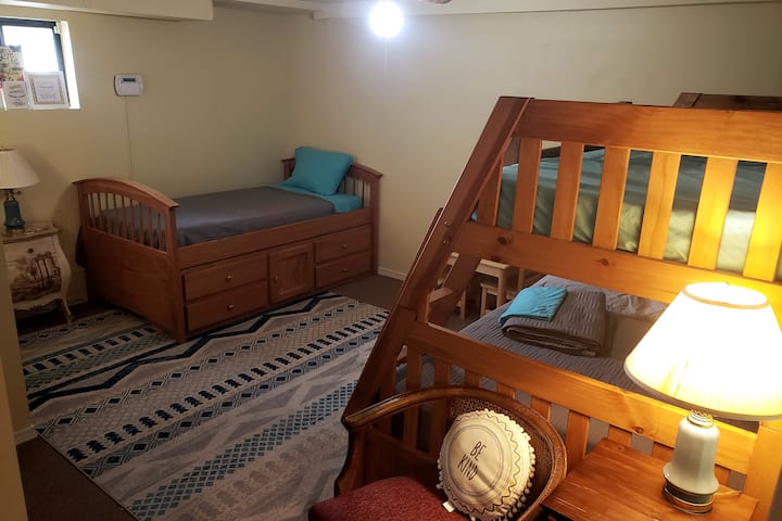 Fernan Lake South Bunkroom