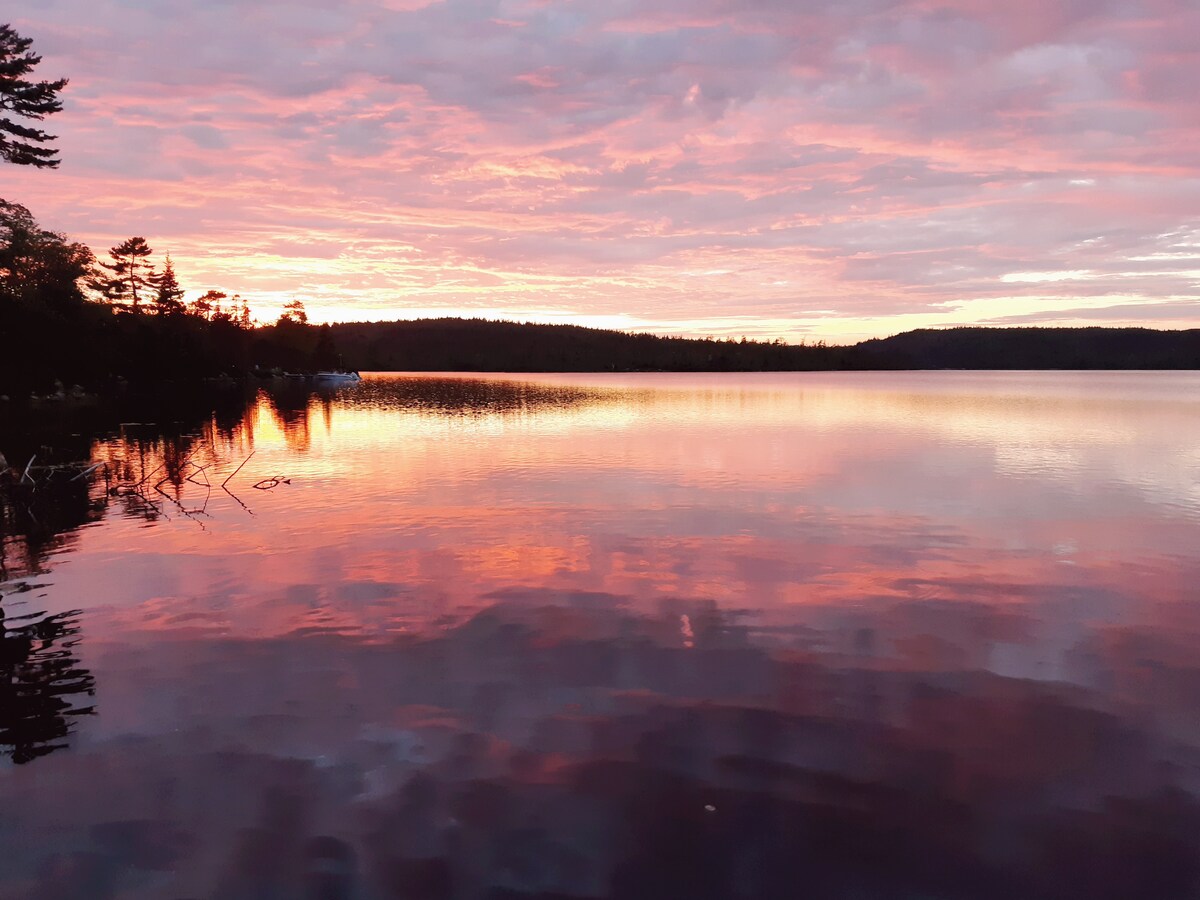 Rocky Shores Retreat Tiny houses for Rent in Head of Chezzetcook