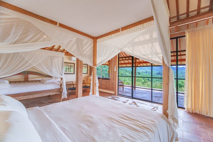 Bedroom with a double and a Madura bed
