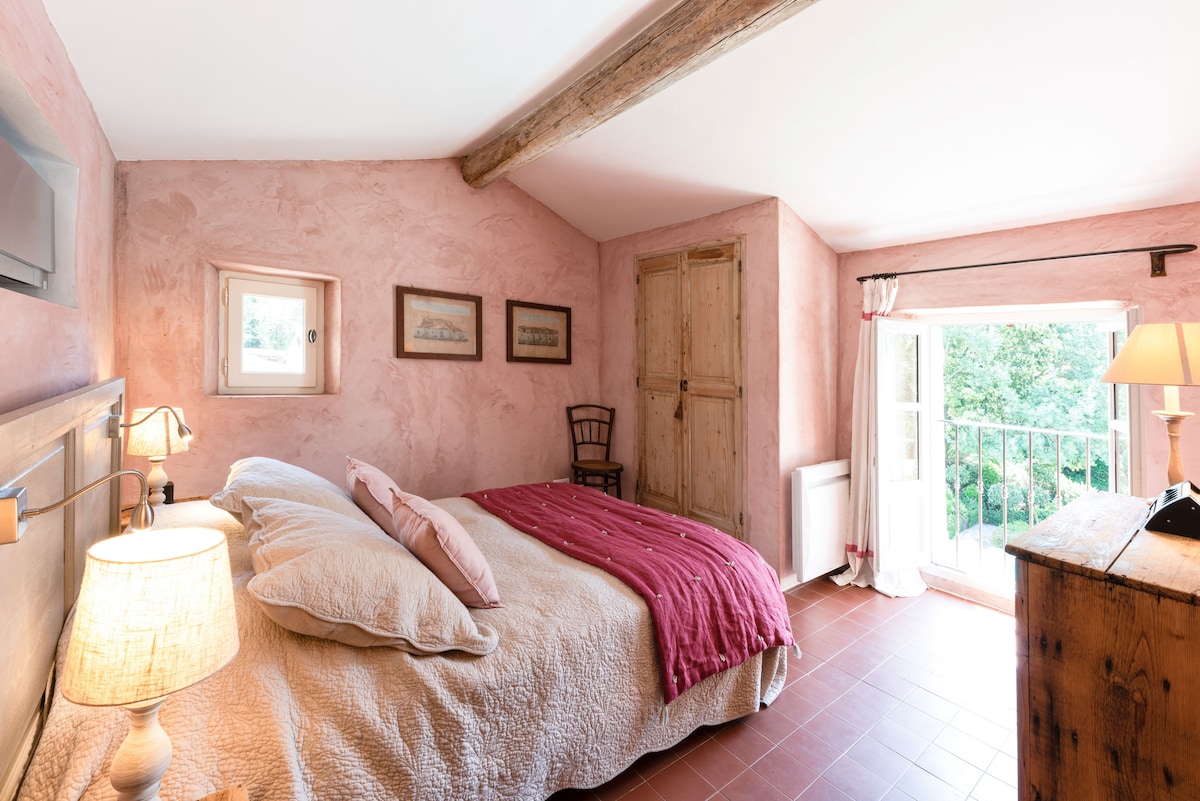 POUS ROUMAN cocoon bedroom