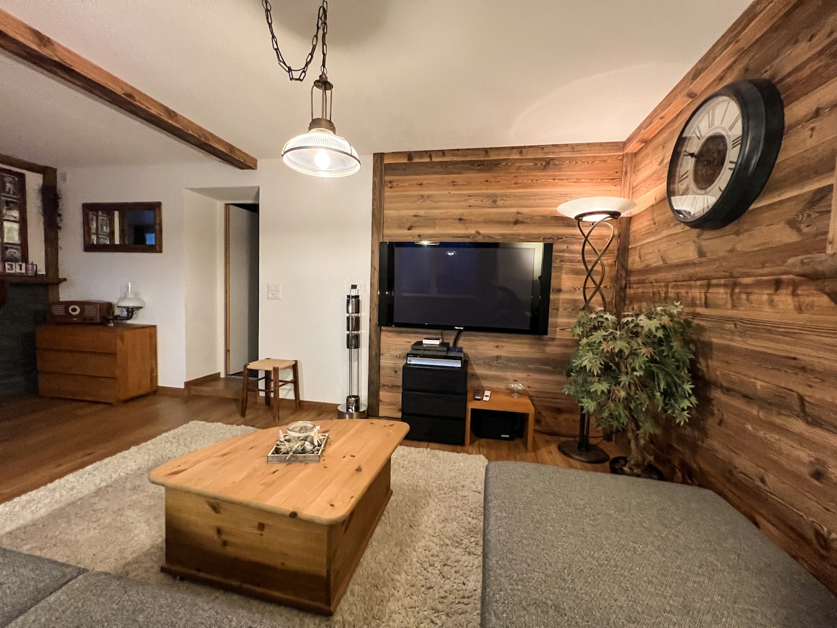 Top performing Airbnb: Gem with views of the lake and mountains in Spiez