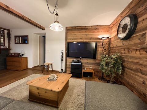Top performing Airbnb: Gem with views of the lake and mountains in Spiez