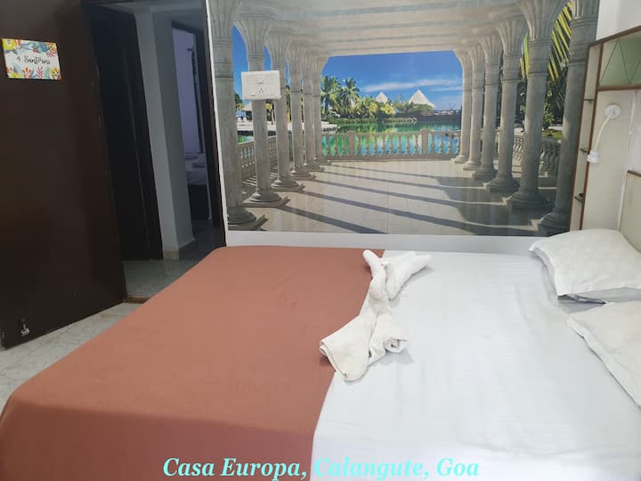 Santorini - Airconditioned Bedroom with Smart Screen TV