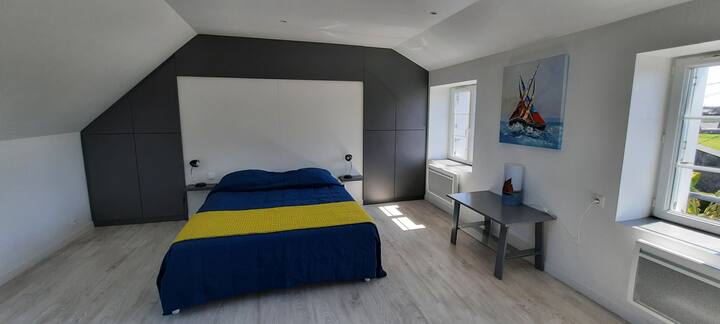 Dormitorio principal , aderezo de señora y caballero y rincón de lectura 