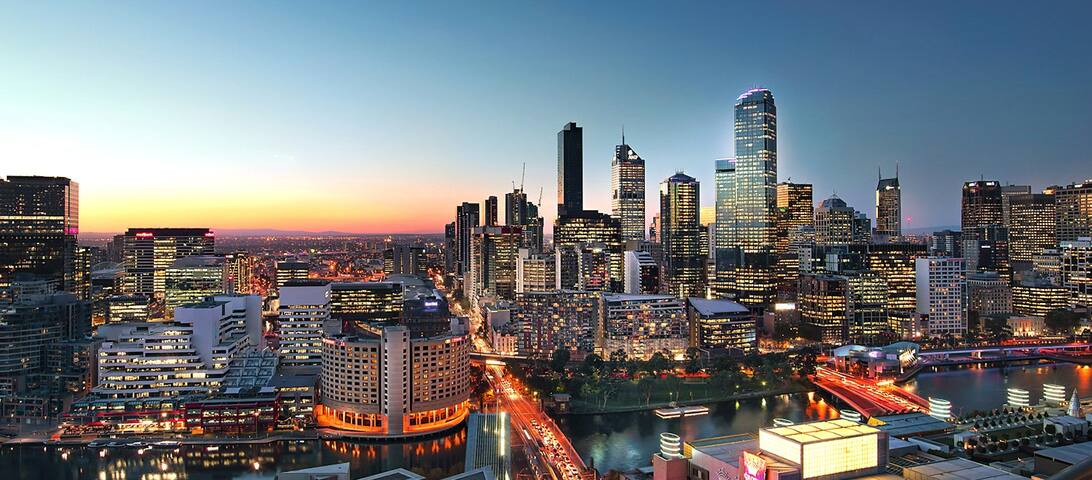 Amazing View 3 BR*2BTH*P APT in Heart of Southbank