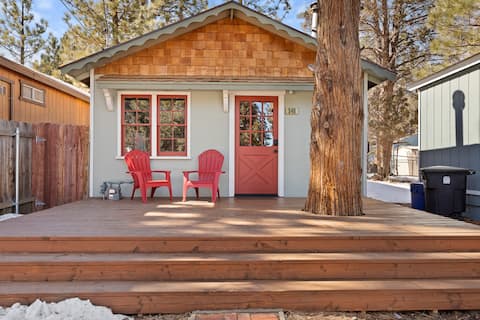 Modern Chic Spruce Retreat - Hot Tub + AC + Pets