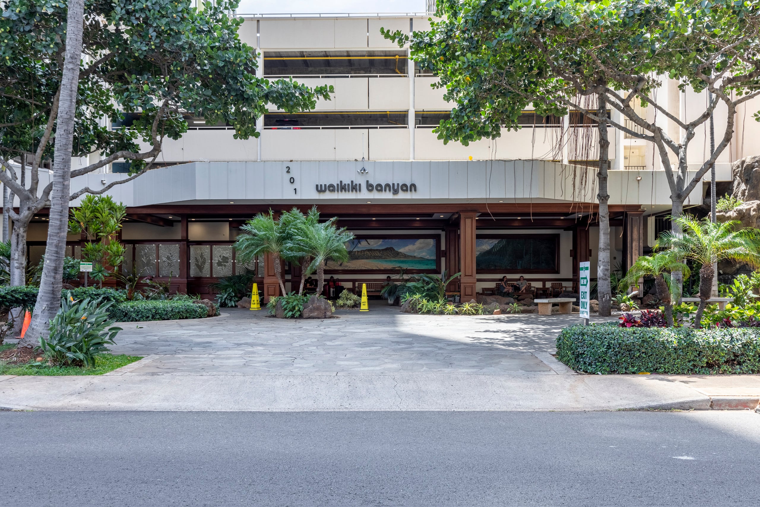 Condo in Honolulu · ★4.9 · 1 bedroom · 3 beds · 1 private bath - Image 10