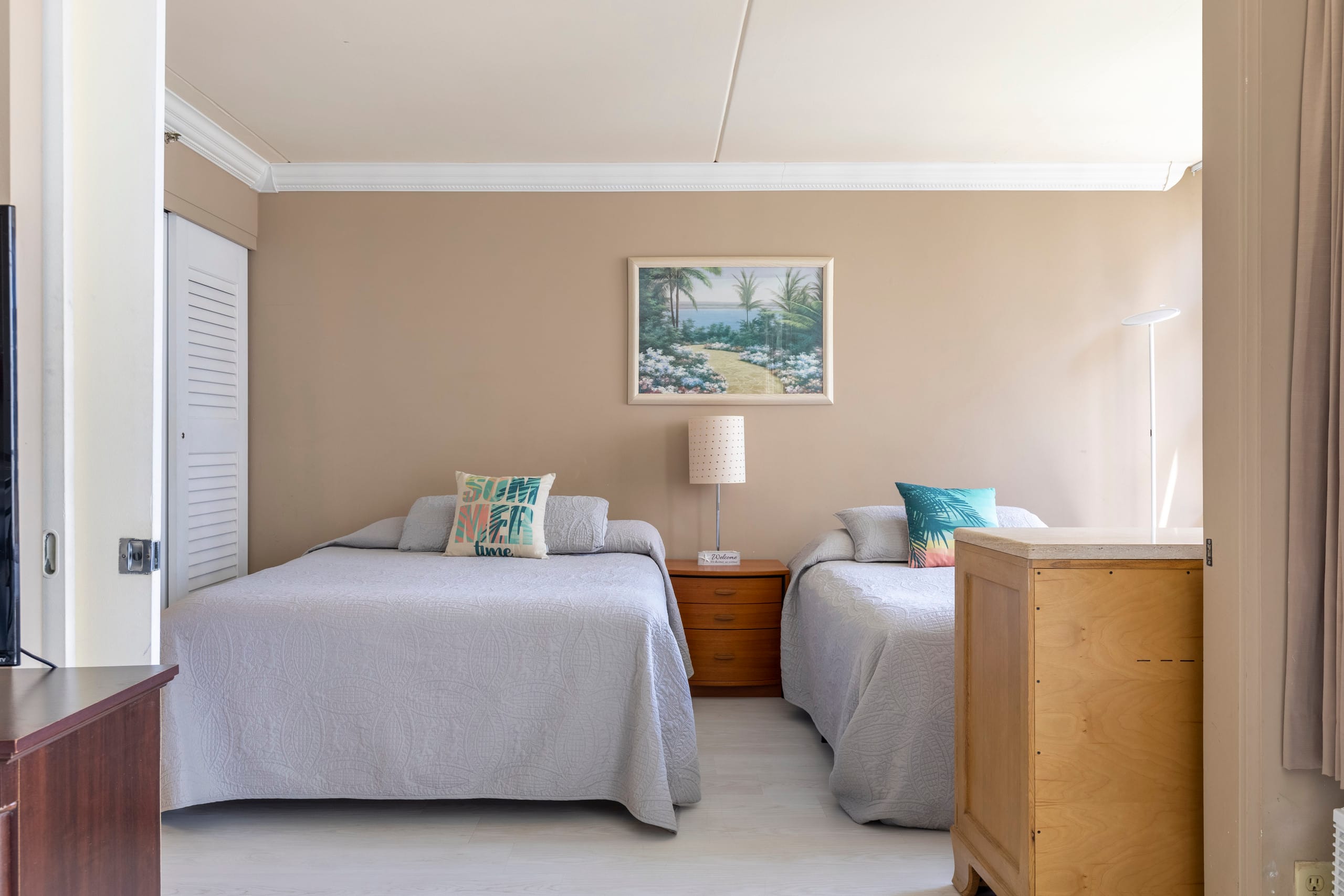 Condo in Honolulu · ★4.9 · 1 bedroom · 3 beds · 1 private bath - Image 2