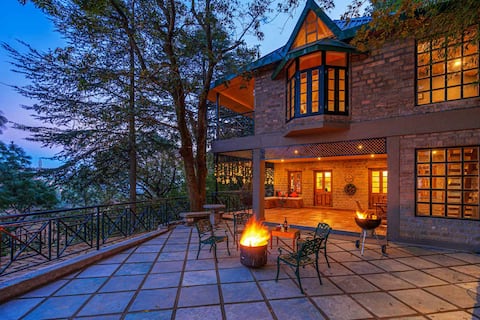 3BR|Pool Bliss|StayVista Paris Villa@Kasauli Escap