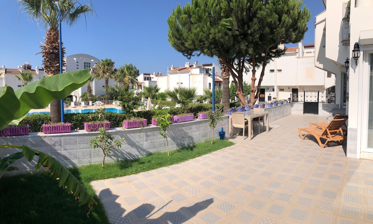 Deniz kenarında, havuz kenarında Villa Blue