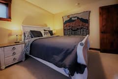 Best+View+in+Glenwood+Springs+Hot+Tub+%26+Game+Room