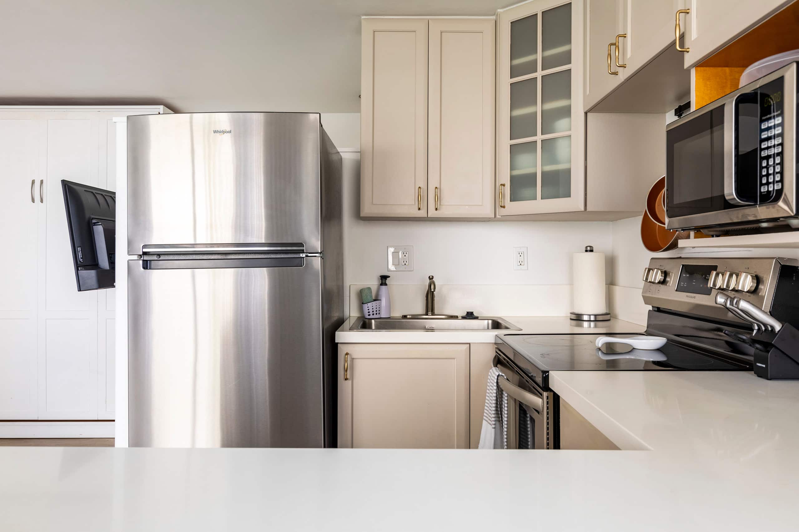 Condo in Honolulu · ★4.78 · 1 bedroom · 2 beds · 1 bath - Image 7