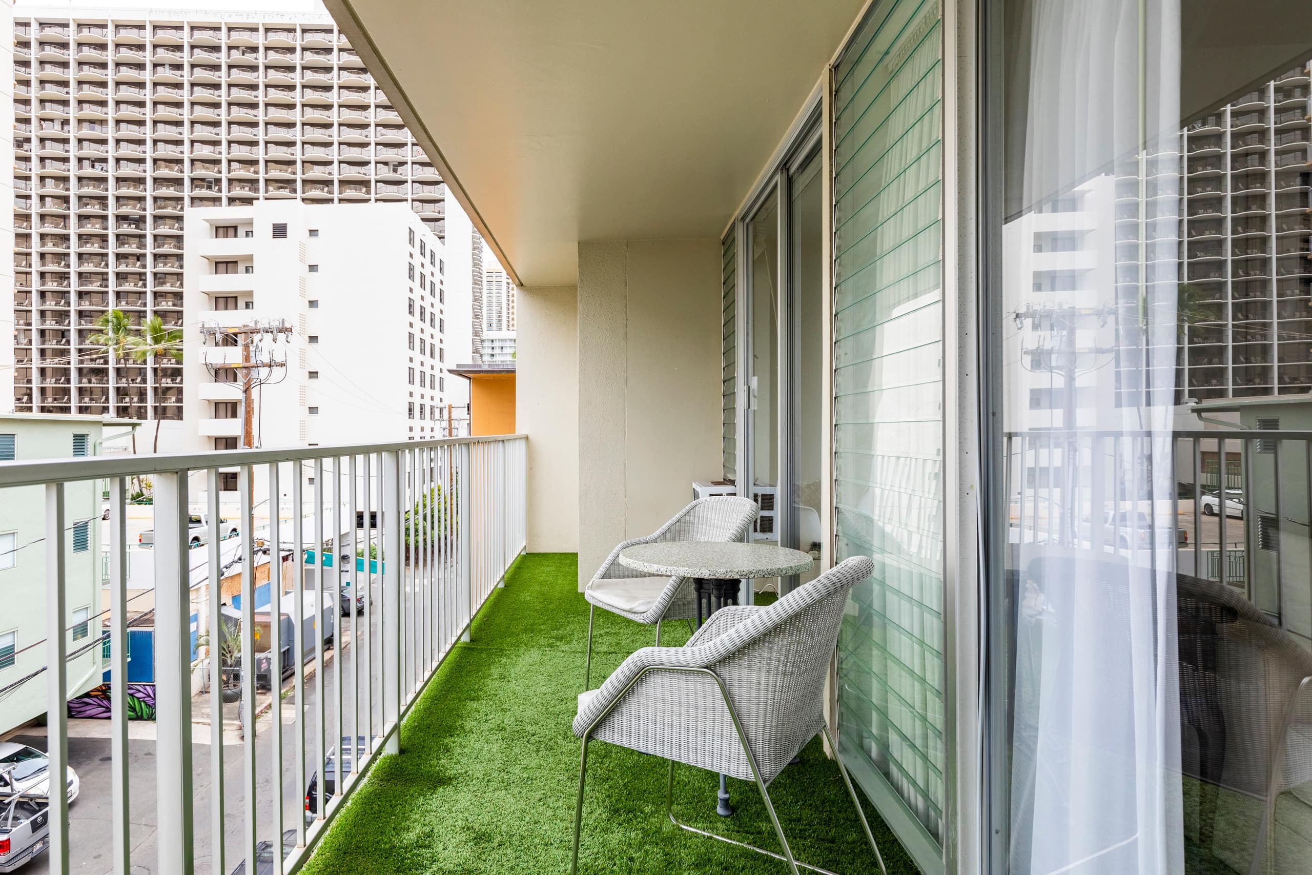 Condo in Honolulu · ★4.78 · 1 bedroom · 2 beds · 1 bath - Image 17