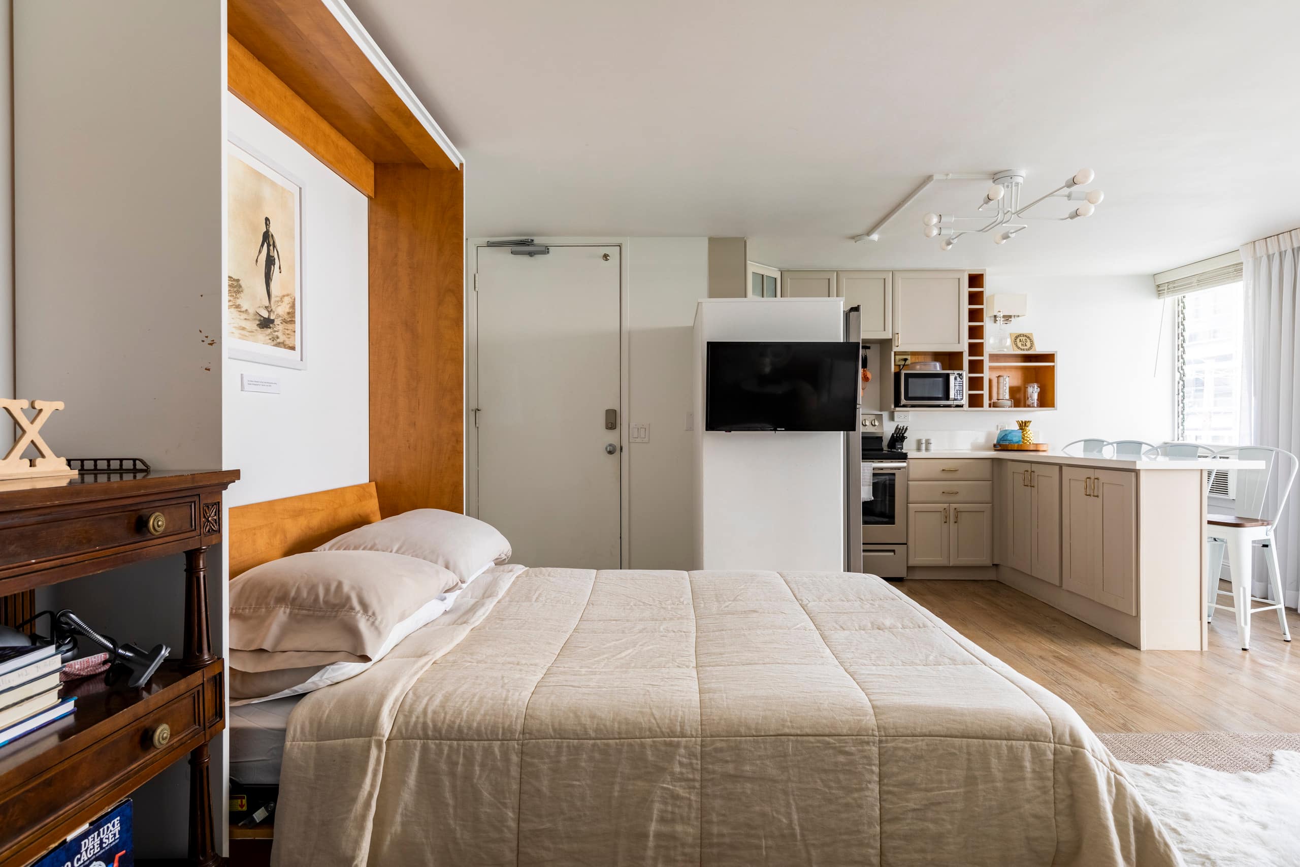 Condo in Honolulu · ★4.78 · 1 bedroom · 2 beds · 1 bath - Image 3