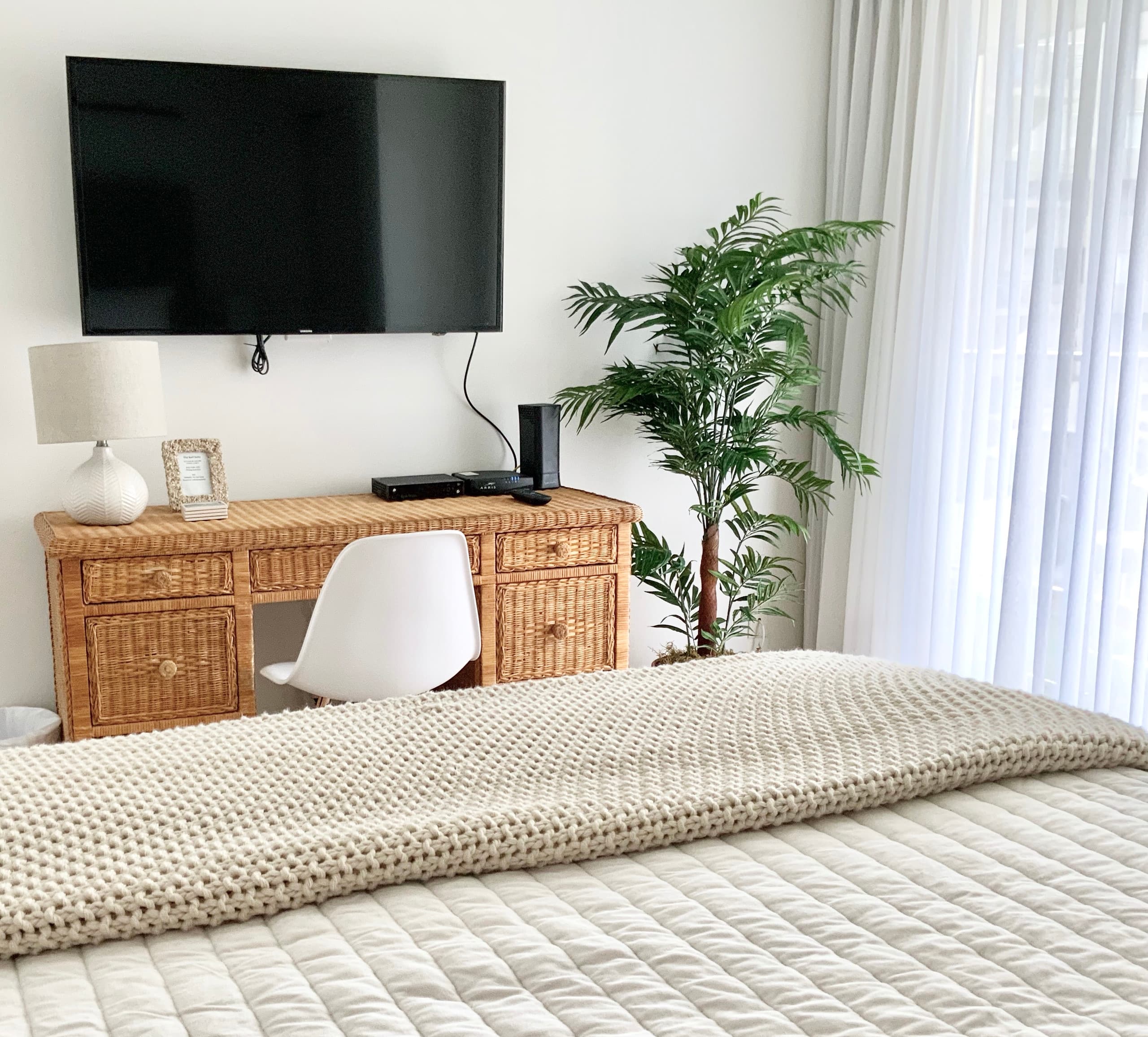 Condo in Honolulu · ★4.78 · 1 bedroom · 2 beds · 1 bath - Image 11