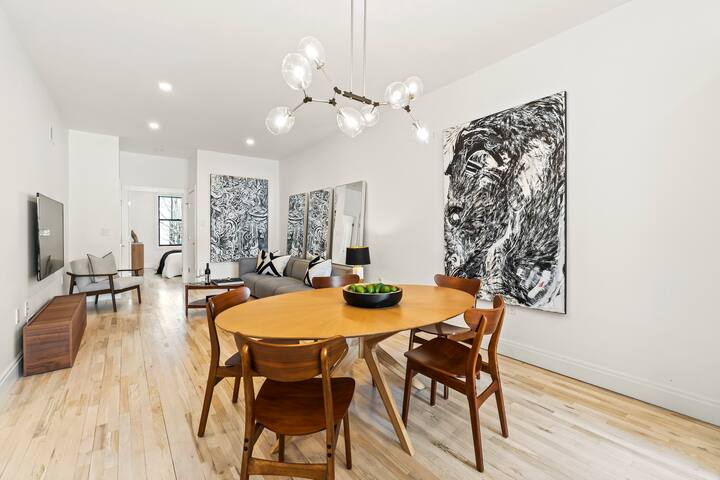 NYC Luxe Minimalist Design - Mins to Times Sq