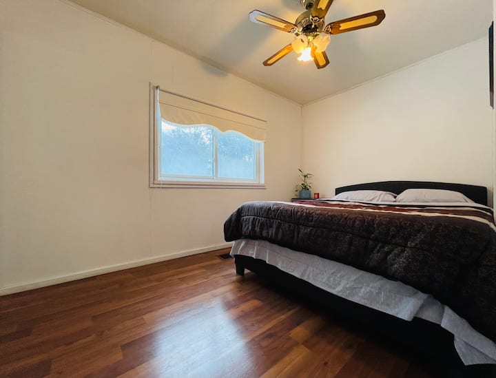 Dormitorio 2: ¡ventana grande!