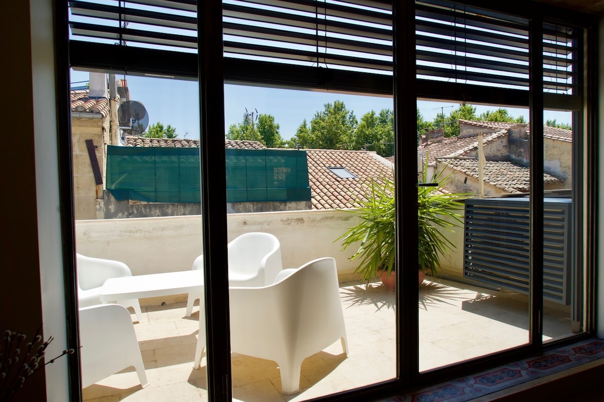 Top performing Airbnb: House with terrace in La Roquette in Arles