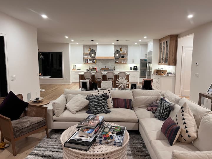 Beautiful Brand New Inviting Farmhouse - Fairfield, CT