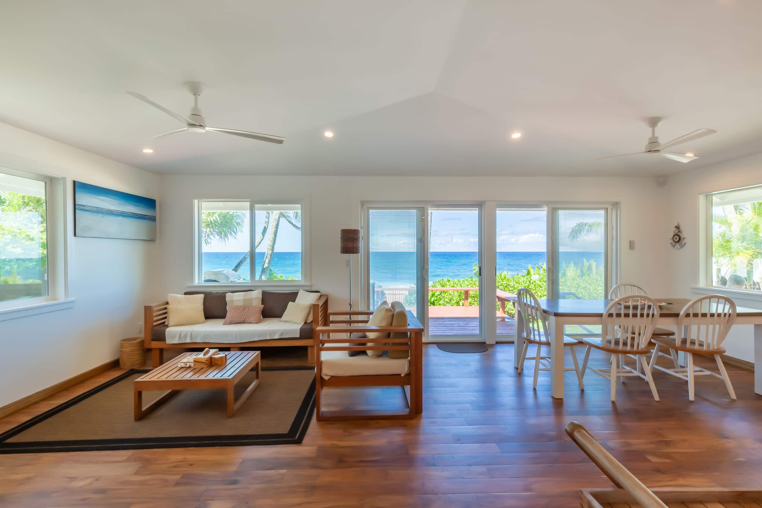 Absolute Beach front home Log Cabins Surf break - Photo 5