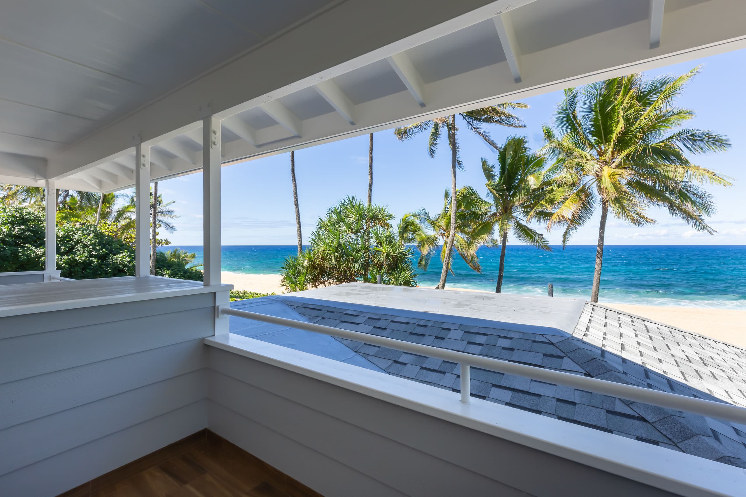 Absolute Beach front home Log Cabins Surf break - Photo 18