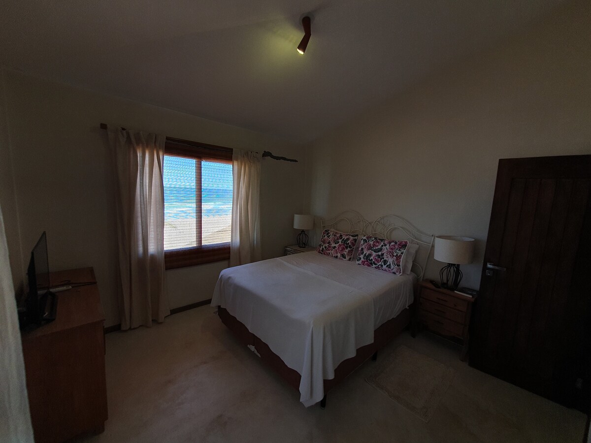 საძინებელი 4