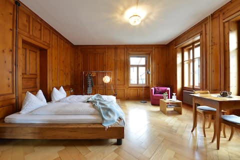 Organic breakfast, private bathroom