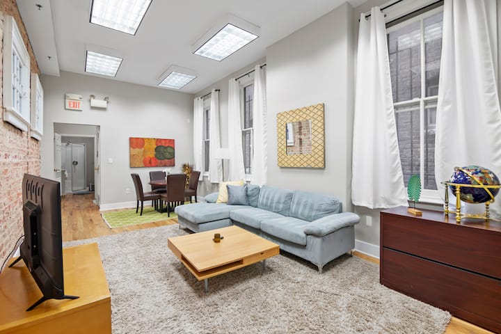 Historic Jackson Ward Row House | E Clay St - Richmond, VA